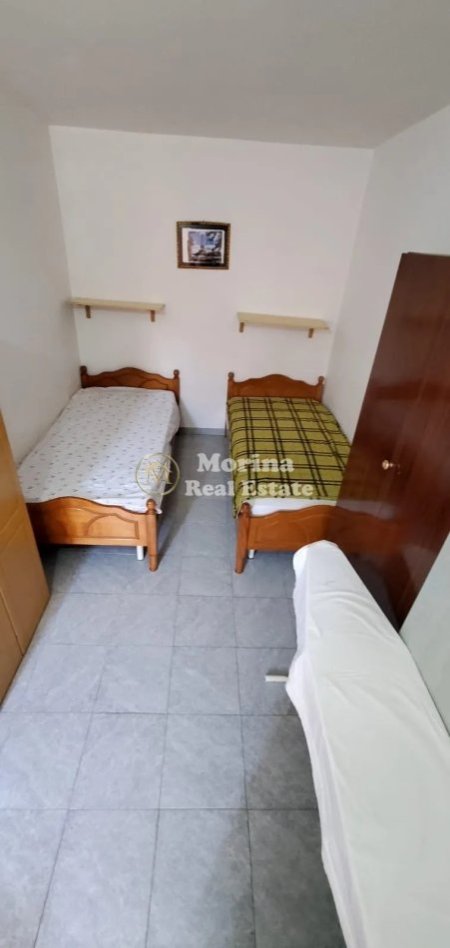Tirane, jepet me qera apartament 1+1 Kati 4, 48 m² 380 € (Selvia)