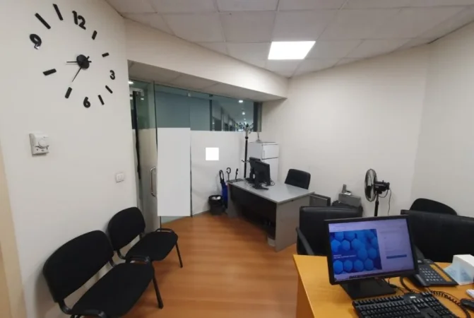 Tirane, shitet zyre Kati 0, 45 m² 185.000 € 