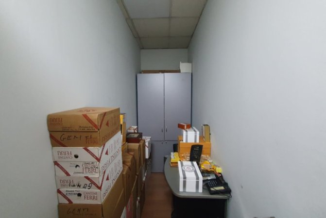 Tirane, shitet zyre Kati 0, 45 m² 185.000 € 