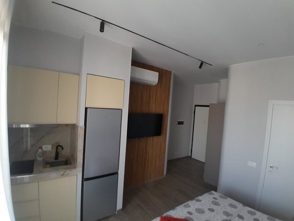 Tirane, jepet me qera apartament 1+1 Kati 8, 1 m² 30 € (Bulevardi bajram curri)