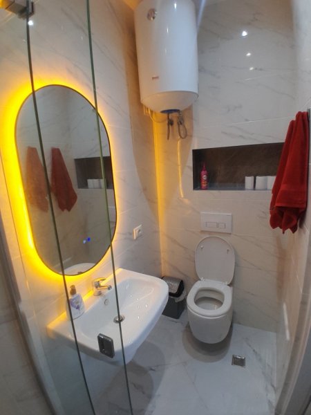 Tirane, jepet me qera apartament 1+1 Kati 8, 1 m² 30 € (Bulevardi bajram curri)