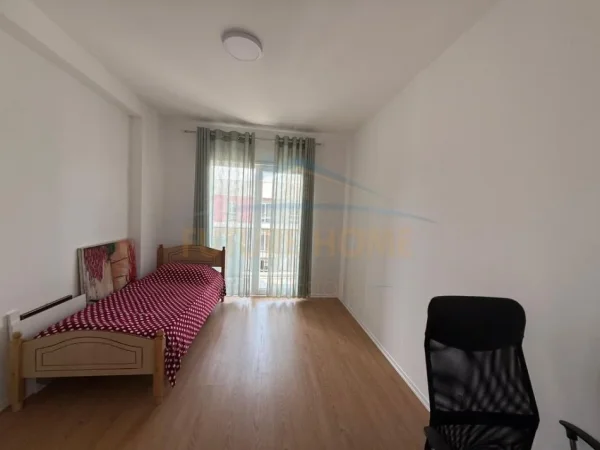 Shitet, Apartament 2+1, Univers City