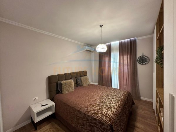 Tirane, jepet me qera apartament 2+1 Kati 3, 80 m² 700 € (Rr. Gjon Muzaku)