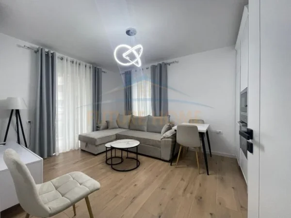 Tirane, jepet me qera apartament 2+1 Kati 3, 61 m² 600 € (Rruga Mine Peza)