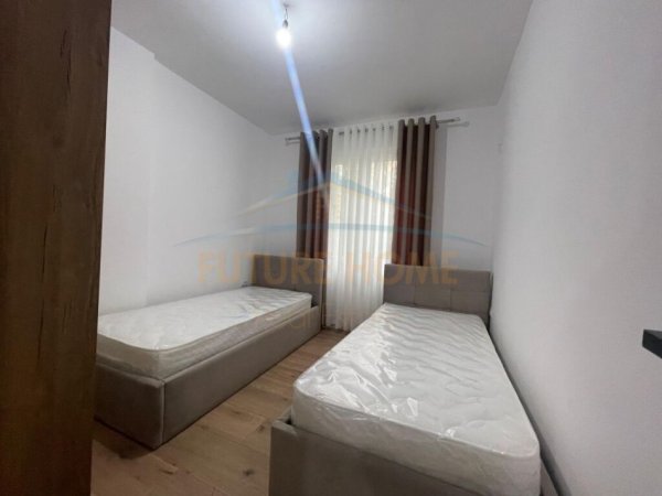 Tirane, jepet me qera apartament 2+1 Kati 3, 61 m² 600 € (Rruga Mine Peza)
