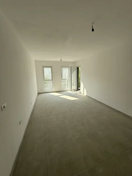 Tirane, shitet apartament 2+1+Ballkon Kati 2, 84 m² 94.000 € (Univers City Gati Per Banim)
