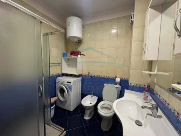Tirane, jepet me qera apartament 1+1 Kati 16, 52 m² 600 € (Nente Kateshet)