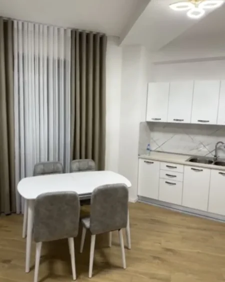 Tirane, jepet me qera apartament 2+1 Kati 3, 97 m² 530 € 