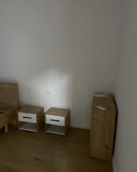 Tirane, jepet me qera apartament 2+1 Kati 3, 97 m² 530 € 