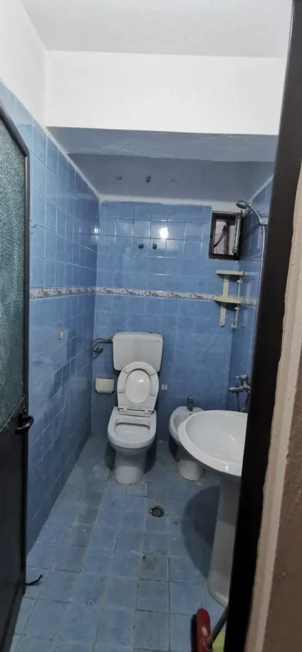 Shqiperi, jepet me qera zyre Kati 1, 45 m² 350 € (Perball Inxhinjerise se ndertimit , rruga qe te con Mozaiku i Tr)