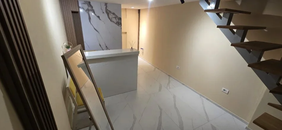 Tirane, shitet ambjent biznesi Kati 0, 30 m² (Rruga Alajdin Frasheri)