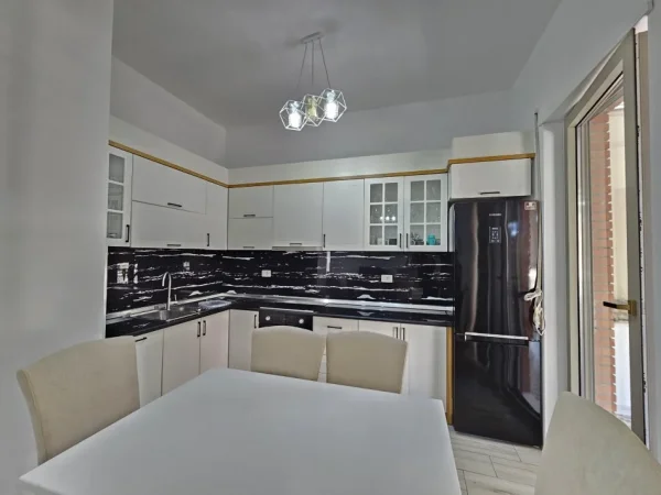 ✨JEPET ME QIRA apartament 2+1+2 wc totalisht i investuar si per vete me çdo gje cilesore te markave me te mira 📍TEK KOMPLEKSI DELIORGJI