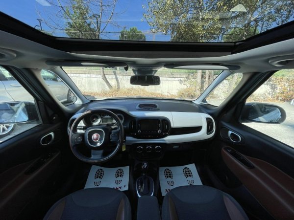 Tirane, shes makine FIAT 500 L Benzin, e bardhë automatik Klima 136.000 km 7.200 €