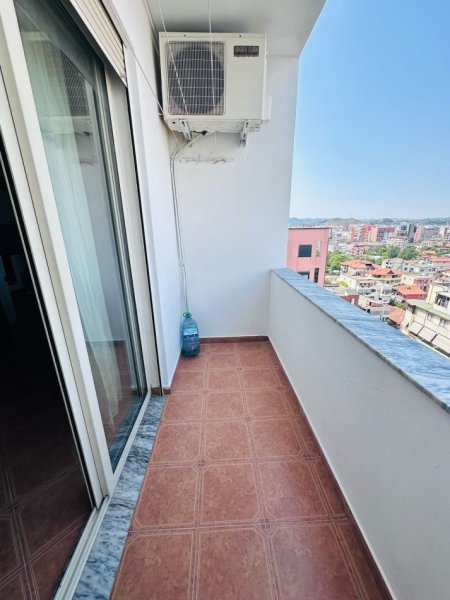 Tirane, jepet me qera apartament 2+1 Kati 10, 90 m² 600 € (21 dhjetori)
