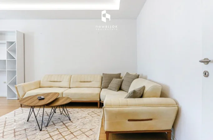 ✨Me Qera: Apt 1+1 Modern & i Dizenjuar me Arkitekt 📍( Yzberisht - Eco Market ) k.7, Pllt i Ri |