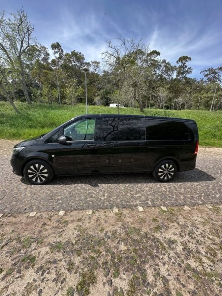 Gjermani, shes makine | veture Mercedes-Benz Vito Nafte, e zeze automatik Kondicioner 55.000 km 16.000 €