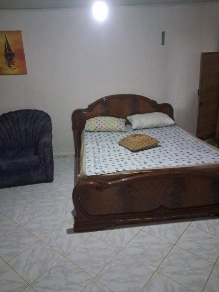 Tirane, jepet me qera garsonier 1+1 Kati 1, 40 m² (Fundi Rruges Jordan Misja, Sapo kalon Shinat e Trenit)