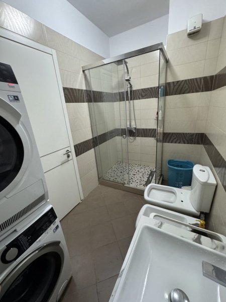 Tirane, shes apartament 2+1+Ballkon Kati 5, 107 m² 158.000 € (Rruga Loni Ligori)