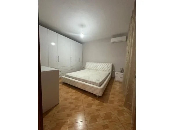 Tirane, jepet me qera apartament 2+1 Kati 3, 110 m² 500 € (Kodra e Diellit)