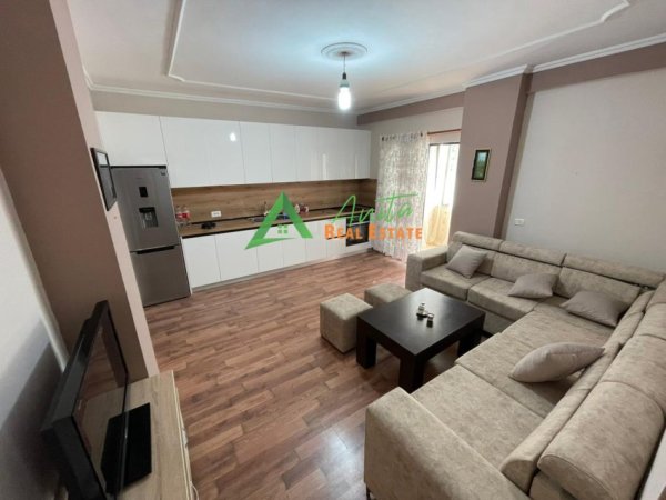 Tirane, jepet me qera apartament 2+1+Ballkon Kati 2, 115 m² 60,000 Lek(Don Bosko)