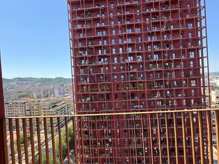 Tirane, jepet me qera apartament 2+1 Kati 14, 168 m² 160.000 € 