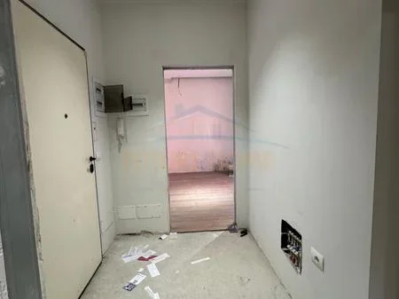 Tirane, jepet me qera apartament 2+1 Kati 14, 168 m² 160.000 € 