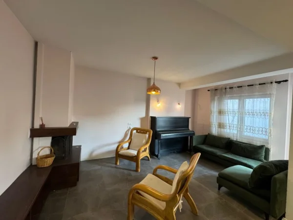 Durres, shitet apartament duplex 2+1 Kati 3, 97 m² 135.000 € (Durres)