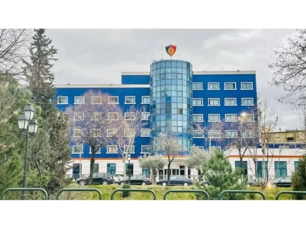 Tirane, shes toke , 278 m² 310.000 € (Blvd. Bajram Curri)