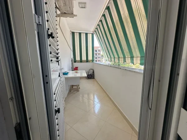 Durres, shitet apartament 1+1+Ballkon Kati 2, 69 m² 96.000 € (pranë VM Resort &amp; SPA)