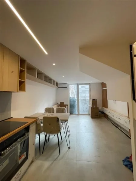 Tirane, shitet apartament duplex 1+1 Kati 1, 70 m² 95.000 € (GOLDEN PARK 3)