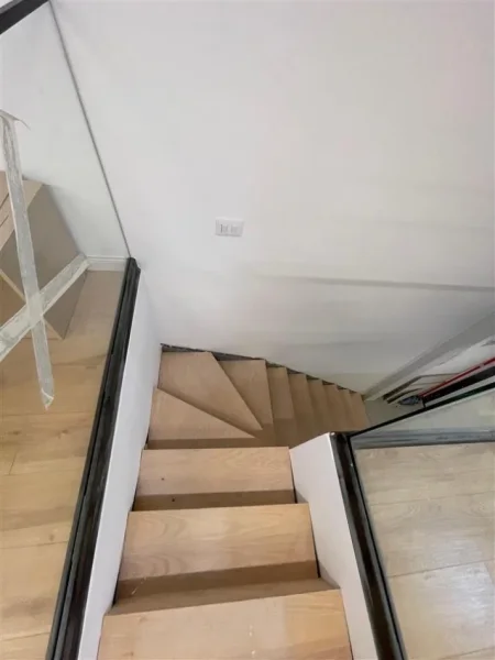 Tirane, shitet apartament duplex 1+1 Kati 1, 70 m² 95.000 € (GOLDEN PARK 3)