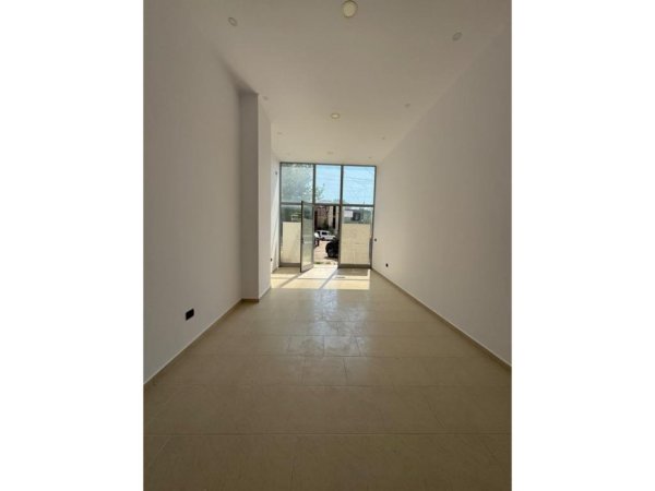Tirane, jap me qera apartament 1+1 , 35 m² 300 € 