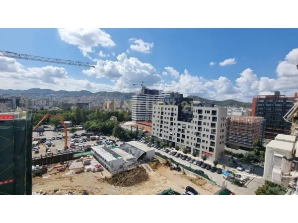 Tirane, jepet me qera apartament 1+1 Kati 9, 77 m² 550 € (Ish Parku)