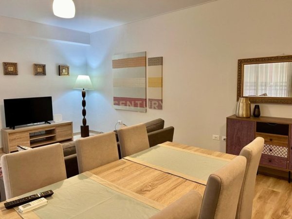 Tirane, jepet me qera apartament 2+1 Kati 3, 99 m² 1.000 € (DELIJORGJI)