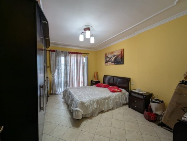 Tirane, jepet me qera apartament 3+1+Aneks+Ballkon Kati 6, 120 m² 500 € (Unaza e Madhe)