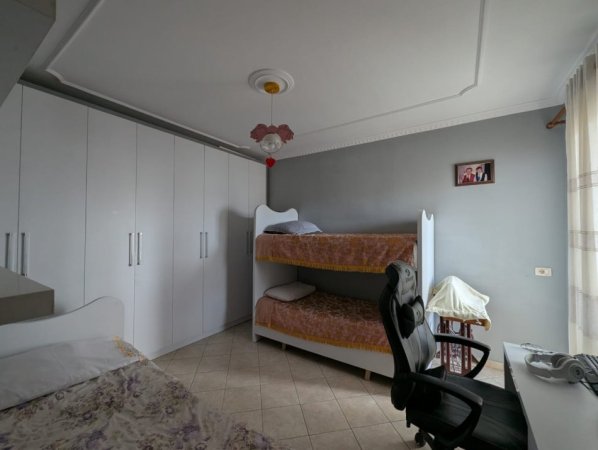 Tirane, jepet me qera apartament 3+1+Aneks+Ballkon Kati 6, 120 m² 500 € (Unaza e Madhe)