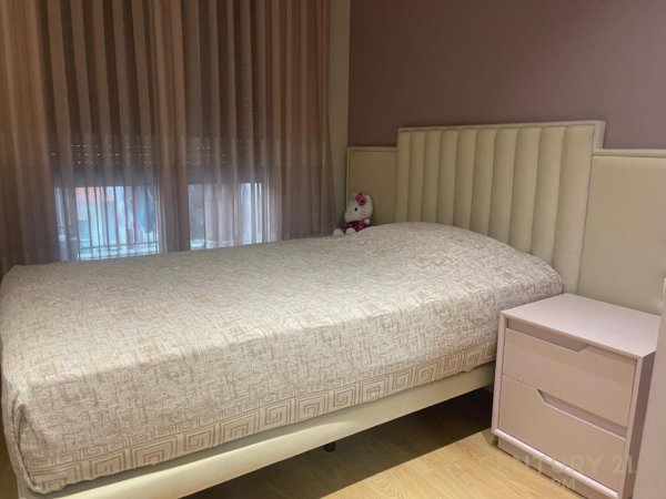 Tirane, shitet apartament 3+1+Aneks+Ballkon Kati 7, 157 m² 720.000 € (Rr. Kosovareve)