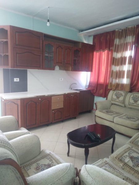 Tirane, jepet me qera apartament 1+1 Kati 4, 340 €