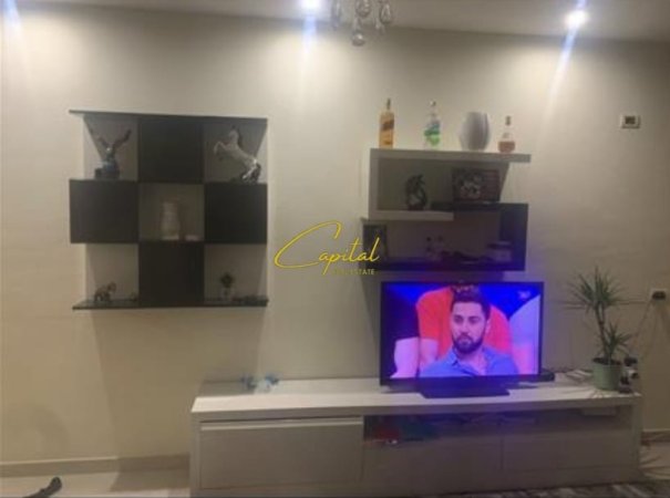 Tirane, jepet me qera apartament 1+1 Kati 5, 75 m² 450 € (ASTIR)