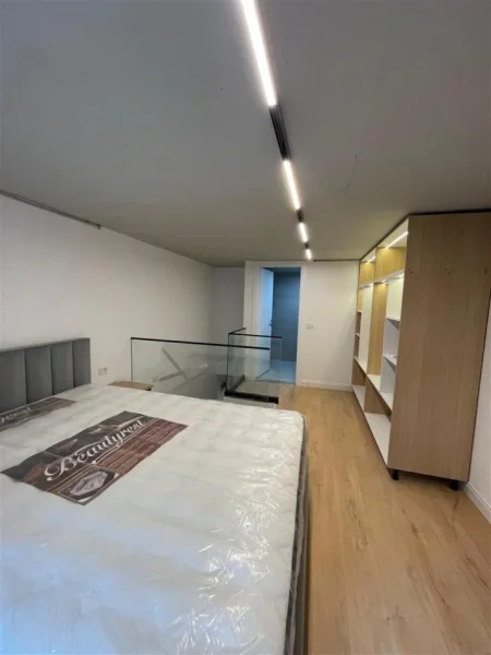 Tirane, shitet apartament duplex 1+1+Ballkon Kati 1, 70 m² 95.000 € (Golden Park 3)