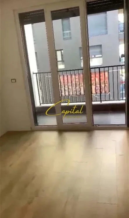 Tirane, jepet me qera zyre Kati 3, 60 m² 550 € (DON BOSKO)