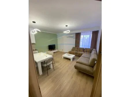 Tirane, jepet me qera apartament 2+1 Kati 6, 115 m² 550 € 