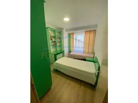 Tirane, jepet me qera apartament 2+1 Kati 6, 115 m² 550 € 