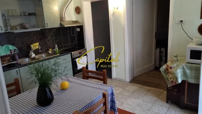 Tirane, jepet me qera apartament 2+1 Kati 1, 90 m² 600 € (RRUGA FORTUZI)