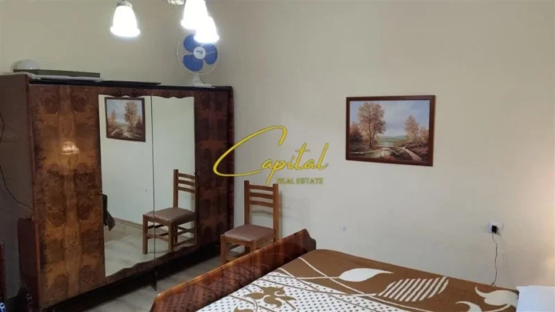 Tirane, jepet me qera apartament 2+1 Kati 1, 90 m² 600 € (RRUGA FORTUZI)