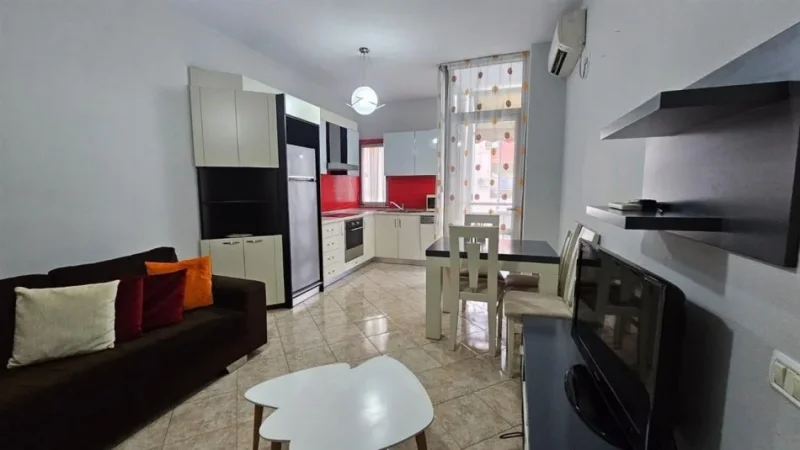 Tirane, jepet me qera apartament 1+1+Ballkon Kati 3, 65 m² 380 € (ASTIR)