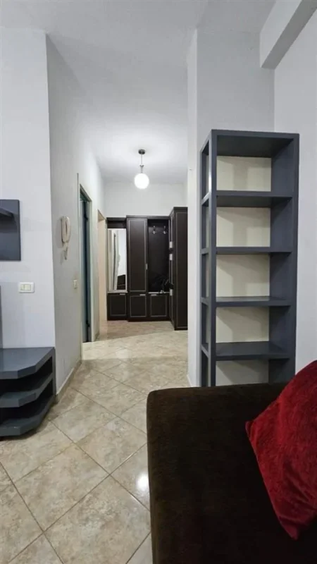 Tirane, jepet me qera apartament 1+1+Ballkon Kati 3, 65 m² 380 € (ASTIR)