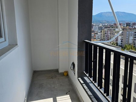 Tirane, shitet apartament 1+1 Kati 10, 66 m² 120.000 € (Rruga 5 Maji)