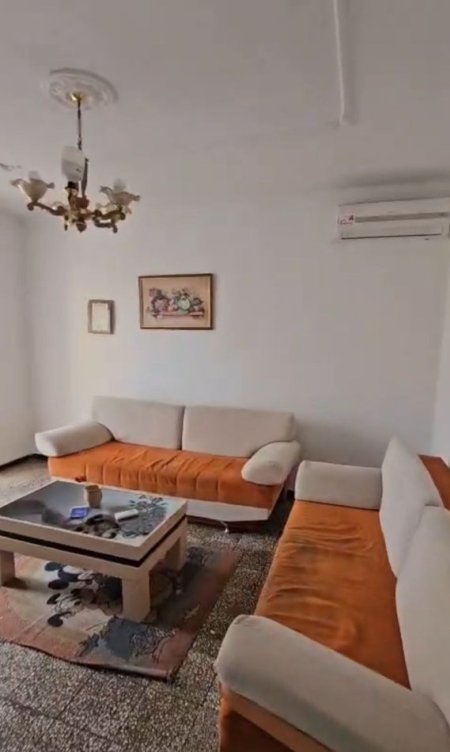 Tirane, shitet apartament 1+1 Kati 4, 63 m² 122.000 € (Pazari i Ri)