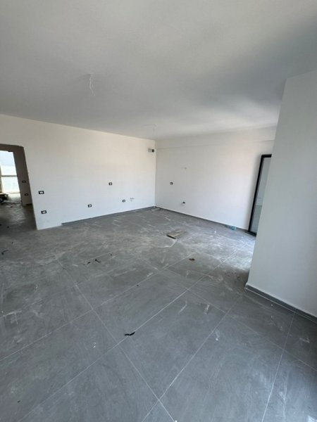 Tirane, shitet apartament 2+1+Ballkon Kati 3, 124 m² 206.000 € (Rruga Jordan Misja)